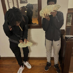 Get out the way (feat. LuhE) (Explicit)