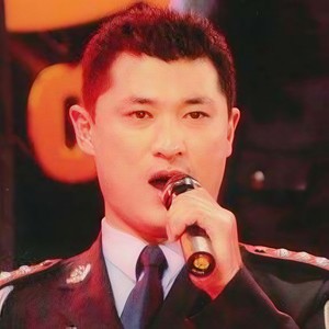 展翅高飞