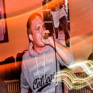 Legenda(feat. ZdunO) (Explicit)