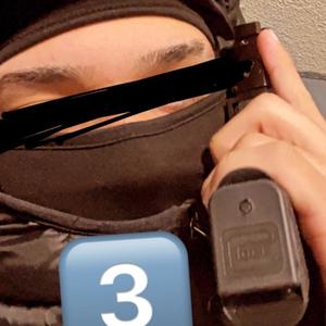 KoldGunna - Walk Em Down (feat. Silley) (Explicit)