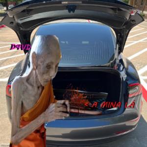 POV: SUA EX TA MORTA NO SEU PORTA-MALAS (feat. ssslocyn)