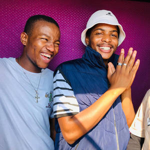 O ntshia le mang (feat. Bon-EE)