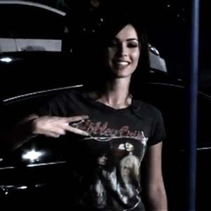 cuzsheluvit (feat. sixhunnedk) (Explicit)