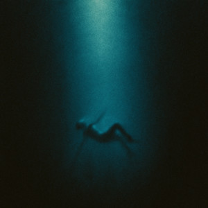 Feels Like I'm Drowning