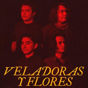 Veladoras Y Flores