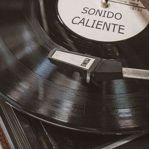 Sonido Caliente (2012)