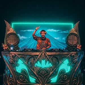 DJ BANYUWANGI FULL BASSS