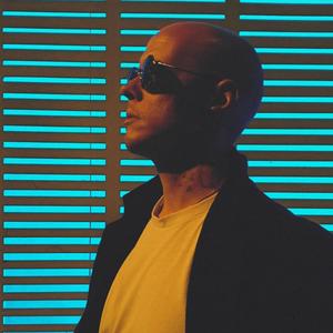 Chasing Colours (feat. Bloody Funk) (Explicit)