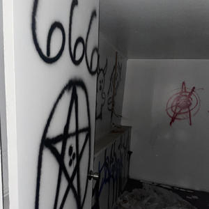 break your face in the pit (Explicit)