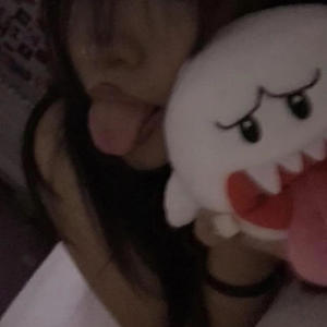 in stock (feat. zays aura) (Explicit)