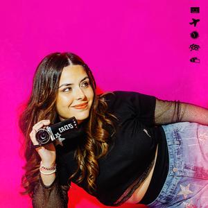 paranoia (feat. Julián Gallo)