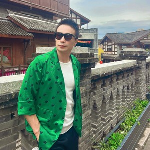 王如华 - 家乡的老街