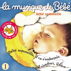 Bébé sommeille