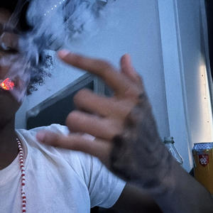 GLITXH (feat. JJ ASTON) (Explicit)