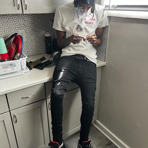 Spill blood (Explicit)