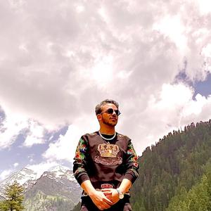 Che Yeewaan (feat. Uzma Ishtiyaq)
