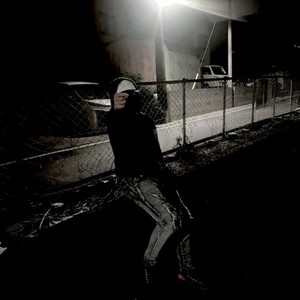 Riot (feat. NikolaElLily) (Explicit)