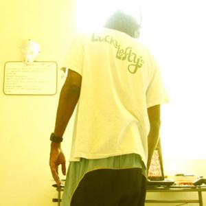 Bussin' Nocs(feat. Bonnie Freetown) (Explicit)