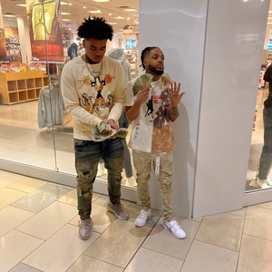 Trappin stars (feat. Lbm Melo)