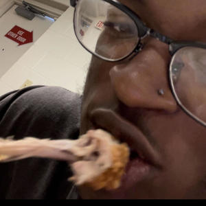 CHICKEN WINGZ (feat. zac1k) (Explicit)