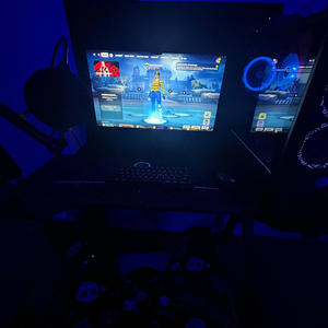 Runtz (feat. Len Farii, KND Sandman & GabiBeats) (Explicit)