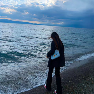 眼鼻嘴-会开花的云