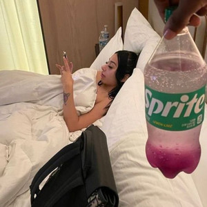 La Vecina (Explicit)