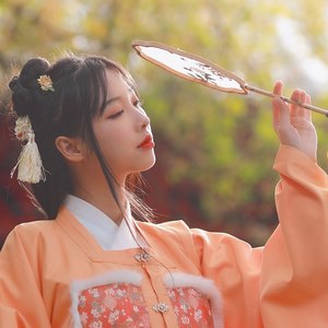 杨可爱 - 爱殇 - 尤克里里版