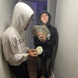 Still Standin (feat. Nizz) (Explicit)