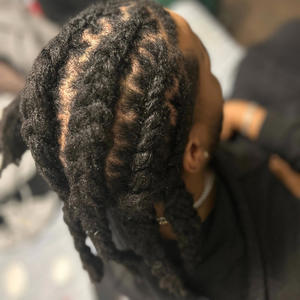 Urgent (feat. Lil G Irvie) (Explicit)