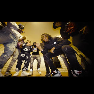 Pop Bottles (feat. Kenny Capone) (Explicit)