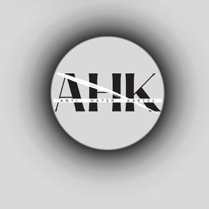 Escucho Voces (feat. El Reghosg) (Explicit)