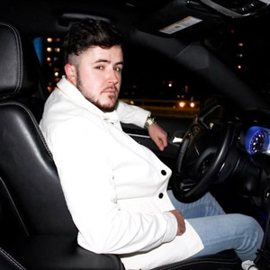 Foreign Destination Shoppin (Explicit)