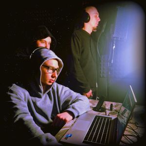 Бесит (Explicit)