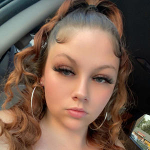 All eyez on me (feat. Callie Mae) (Explicit)