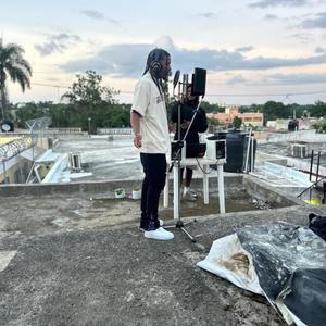 FENOMENAL (feat. Maiky Brown) (Explicit)