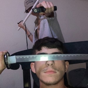 BE ALONE¡(feat. Mf HuncH) (Explicit)