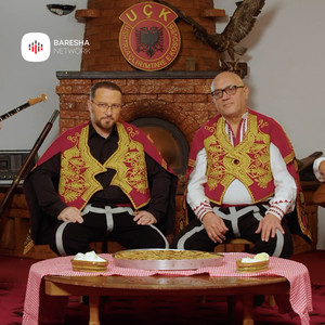 Po kuvendin dy zogj t'malit