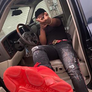 Bagg Diffrent (Explicit)