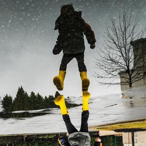 I Know That It Won't Be Long (feat. Zambroa)