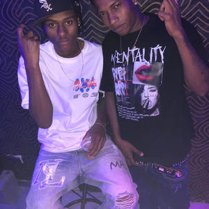 Caly pary (feat. Anyelo la Brega) (Explicit)