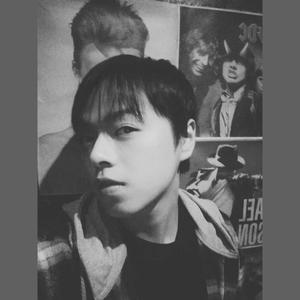 我躺在繁花似锦的梦中