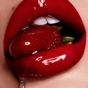 KISS & TELL(feat. Mall city) (Explicit)