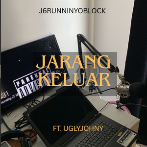 Jarang Keluar (Explicit)