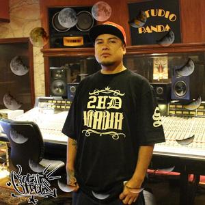 Trece Lunas(feat. Varo beats) (Explicit)