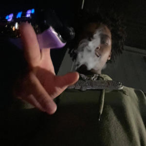 Against the wall (feat. trxppin.nola) (Explicit)