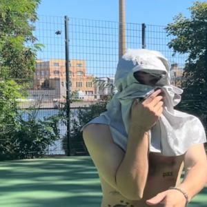 totn gsehn freestyle (feat. gustl & Lilah) (Explicit)