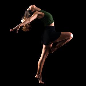 Dances in the Village / Danzas en la Aldea