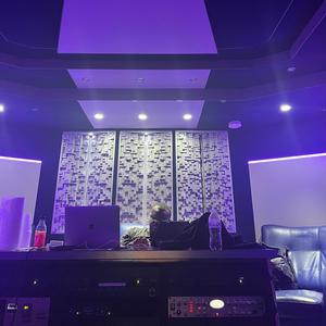 Slow Jamz (Explicit)