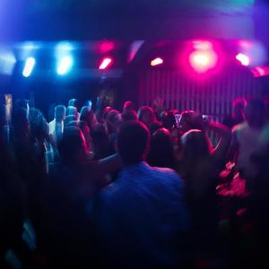 Turn Up (feat. EZ LEE) (Explicit)